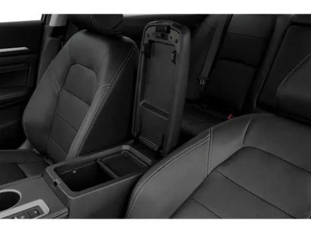 2019 Nissan Altima - $17,000