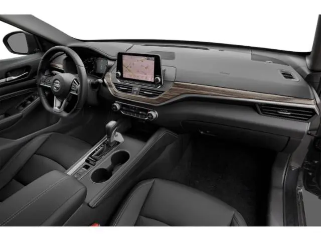 2019 Nissan Altima - $17,000
