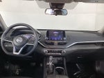 2021 Altima Thumbnail 16