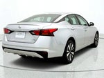 2022 Altima Thumbnail 5