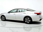 2022 Altima Thumbnail 7