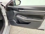 2022 Altima Thumbnail 25