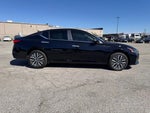 2025 Altima Thumbnail 10