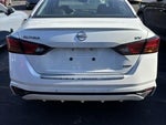 2023 Altima Thumbnail 2