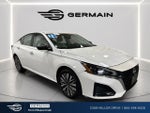2024 Altima Thumbnail 2