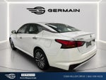 2024 Altima Thumbnail 6