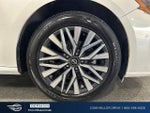2024 Altima Thumbnail 22