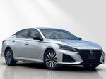 2024 Altima Thumbnail 2