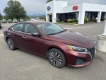 2025 Altima Thumbnail 2