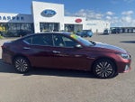 2025 Altima Thumbnail 7