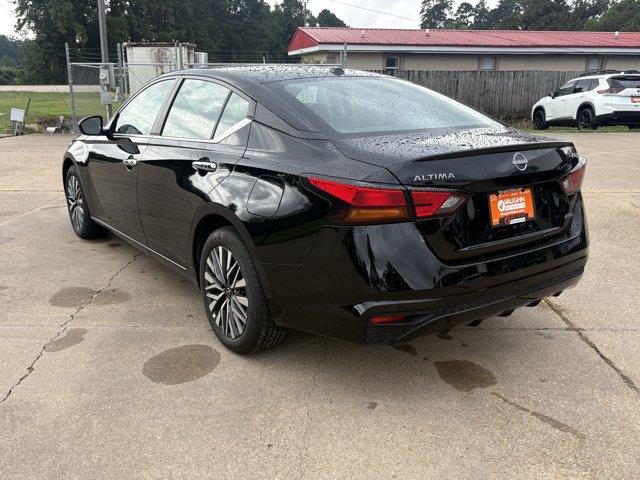 2025 Nissan Altima