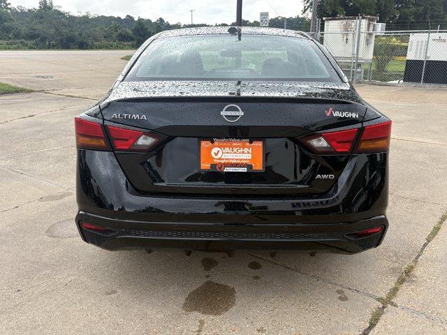 2025 Nissan Altima