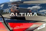 2022 Altima Thumbnail 32