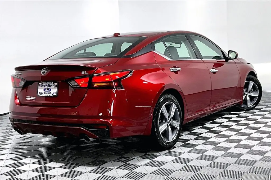 2019 Nissan Altima - $17,541