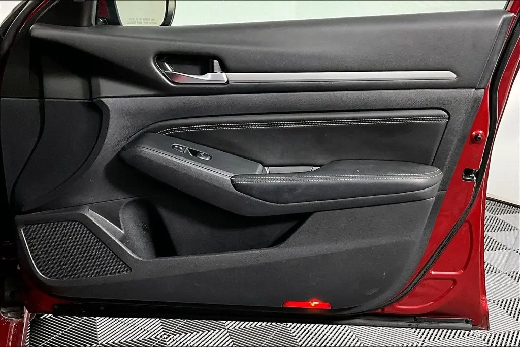 2019 Nissan Altima - $17,541