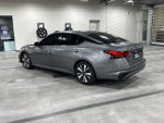 2020 Altima Thumbnail 3