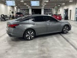 2020 Altima Thumbnail 7