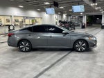 2020 Altima Thumbnail 8