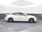 2021 Altima Thumbnail 9