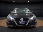 2022 Altima Thumbnail 2