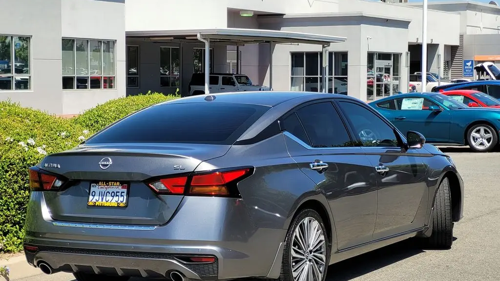 2023 Nissan Altima 2.5 SL