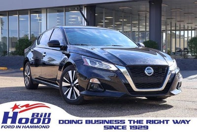 Photo of a 2022 Nissan Altima 2.5 SL 4DR Sedan for sale