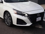2025 Altima Thumbnail 5