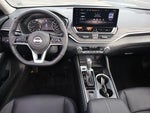 2025 Altima Thumbnail 16