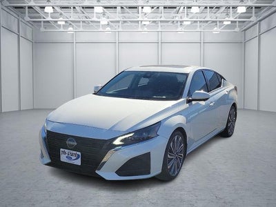 Photo of a 2024 Nissan Altima 2.5 SL 4DR Sedan for sale