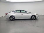 2019 Altima Thumbnail 4