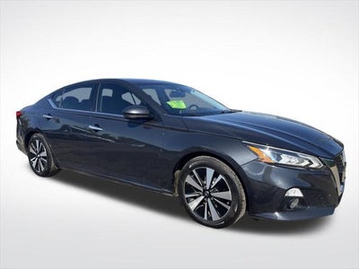 Photo of a 2020 Nissan Altima 2.5 SL 4DR Sedan for sale