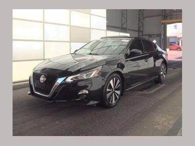 Photo of a 2021 Nissan Altima 2.5 SL 4DR Sedan for sale