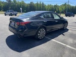 2023 Altima Thumbnail 4