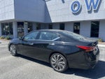2023 Altima Thumbnail 8