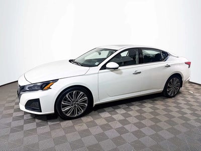Photo of a 2025 Nissan Altima 2.5 SL 4DR Sedan for sale