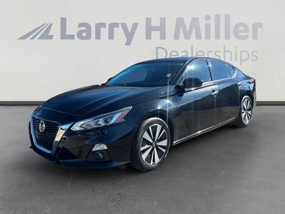 Photo of a 2019 Nissan Altima 2.5 SL 4DR Sedan for sale