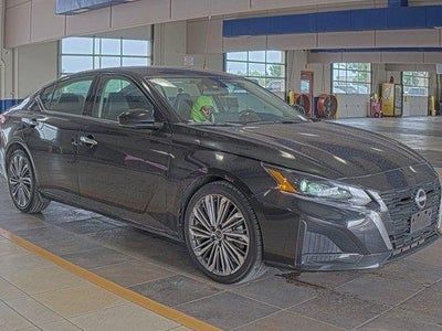 2023 Nissan Altima 2.5 SL 4DR Sedan