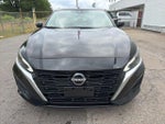 2023 Altima Thumbnail 7