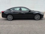 2023 Altima Thumbnail 1