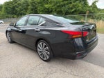 2023 Altima Thumbnail 4