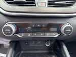 2023 Altima Thumbnail 30