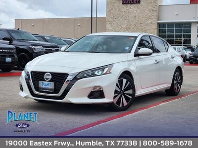 Photo of a 2019 Nissan Altima 2.5 SL 4DR Sedan for sale