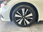 2021 Altima Thumbnail 8