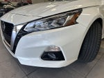2021 Altima Thumbnail 18