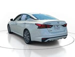 2023 Altima Thumbnail 2