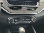 2023 Altima Thumbnail 26