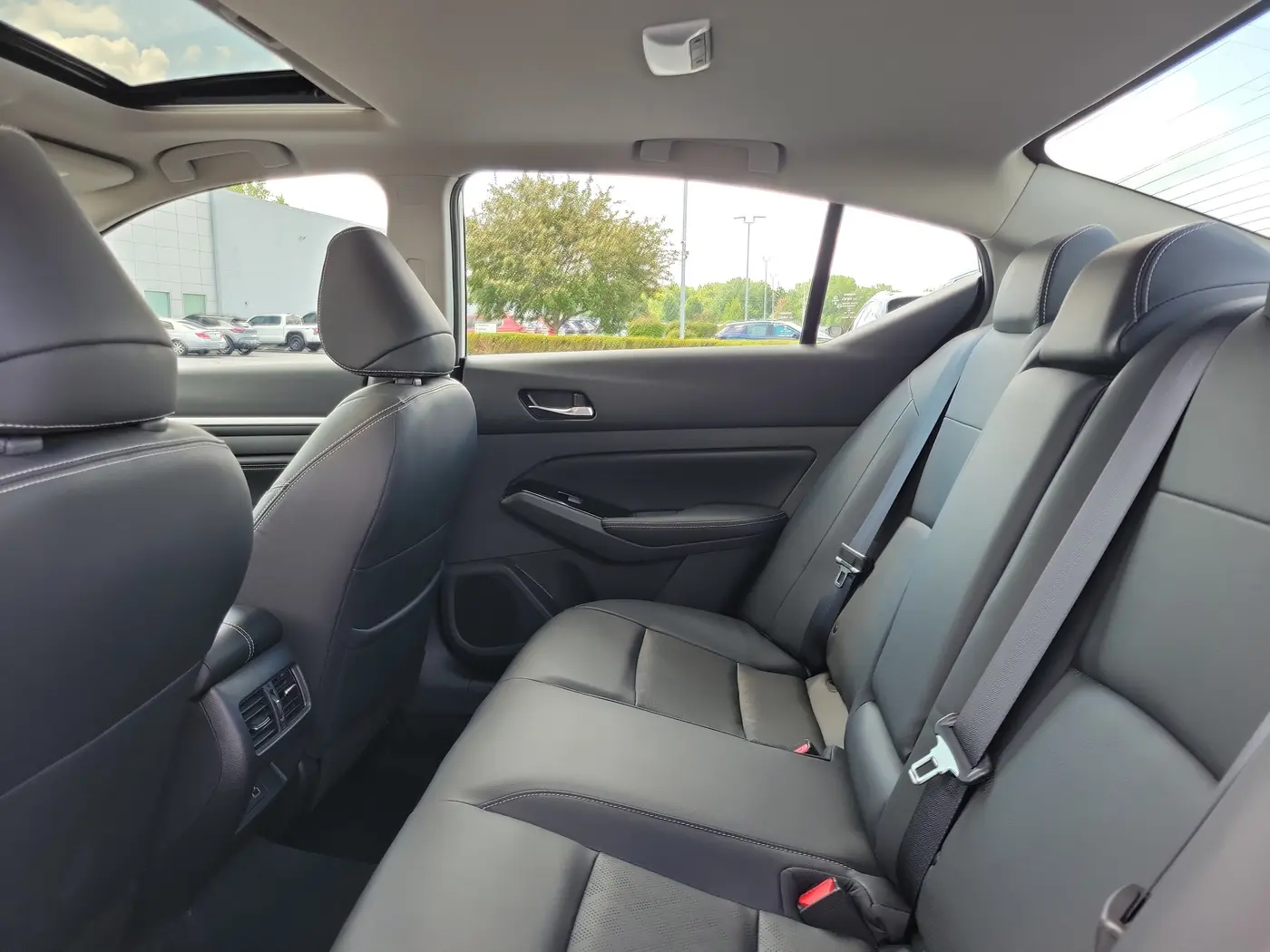 2023 Nissan Altima - $25,000