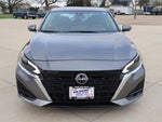 2023 Altima Thumbnail 2