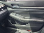 2019 Altima Thumbnail 26