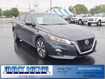 Photo of a 2020 Nissan Altima 2.5 SL 4DR Sedan for sale